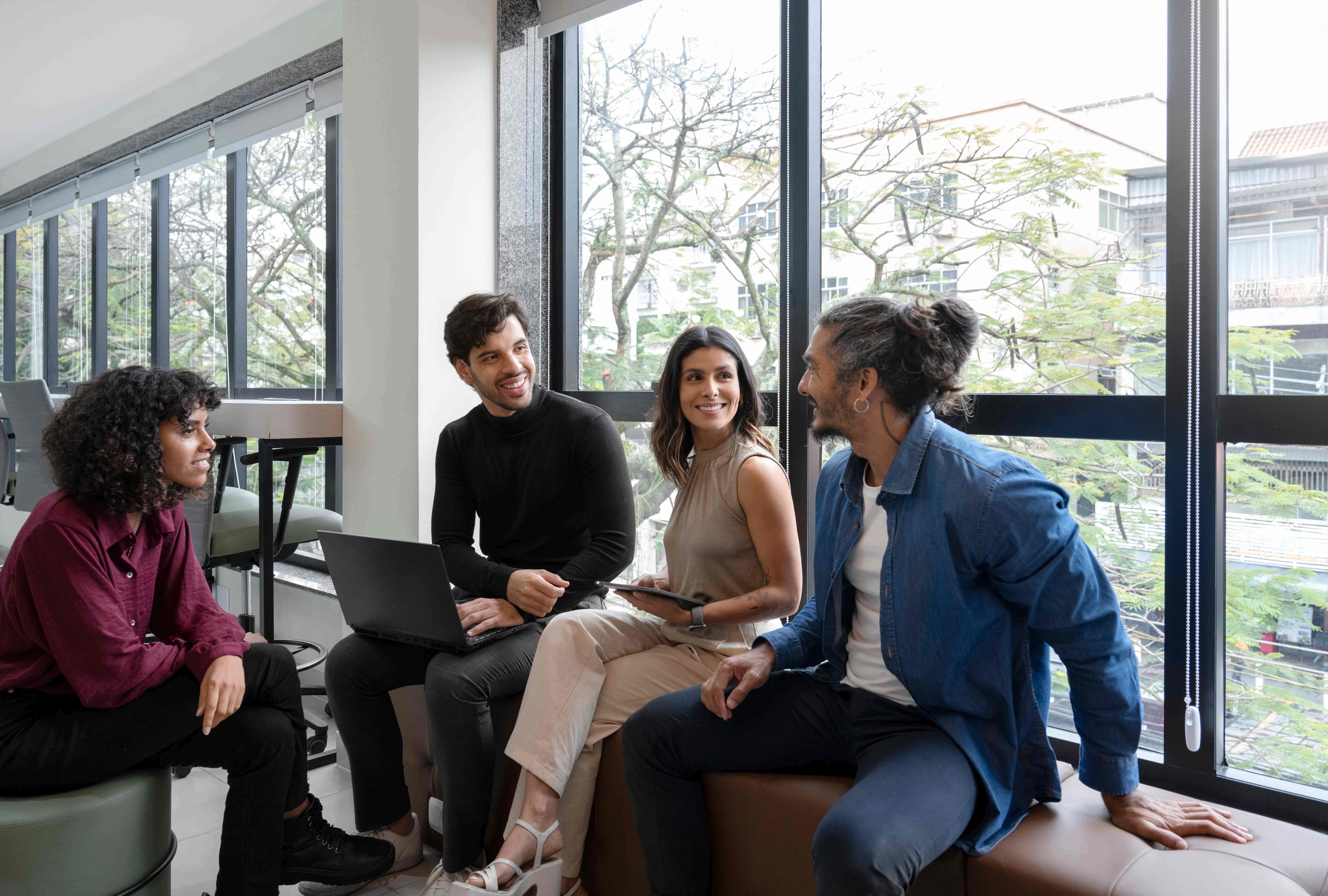starta-negocios-digitais-empresas-que-tem-braco-educacional-m